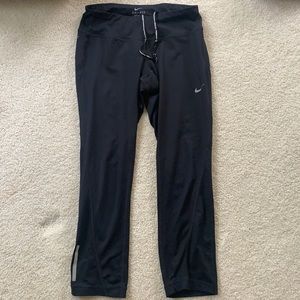 Nike Cropped Dri-Fit leggings